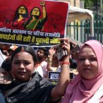 महिला अधिकारों के समर्थन में सड़क पर उतरे सीएम योगी