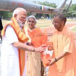 राज्यपाल व मुख्यमंत्री ने किया प्रधानमंत्री का स्वागत