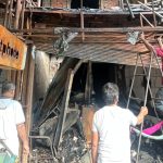 गोविंदपुरम की बाबा मार्केट में भीषण आग, आधा दर्जन से अधिक दुकानें स्वाहा, लाखों का नुकसान