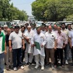 हम-तुम रोड और जलभराव पर फूटा लोगों का गुस्सा, GDA उपाध्यक्ष को सौंपे गए दो ज्ञापन