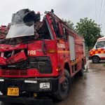 ग्रेटर नोएडा की इलेक्ट्रॉनिक चिप फैक्ट्री में भीषण आग, दीवार और बीम गिरने से दो दलकलकर्मियों की मौत, तीन घायल