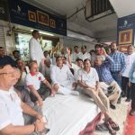 बढ़े हुए हाउस टैक्स के खिलाफ अनिश्चितकालीन धरने पर बैठे व्यापारी, नगर निगम से वार्ता बेनतीजा!