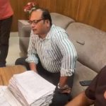 डिप्टी रजिस्ट्रार को कार्यालय में बनाया बंधक! धमकाने का आरोप, पुलिस कमिश्नर से शिकायत