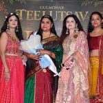 हरियाली तीज के रंग में रंगा गुलमोहर एनक्लेव, वर्णिका जैन के सिर सजा ‘मिस तीज क्वीन’ का ताज