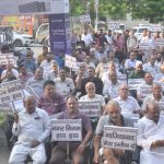हाउस टैक्स बढ़ोतरी को लेकर व्यापारियों में उबाल, प्रदर्शन से लेकर मेयर के इस्तीफे की मांग तक पहुंचा विरोध