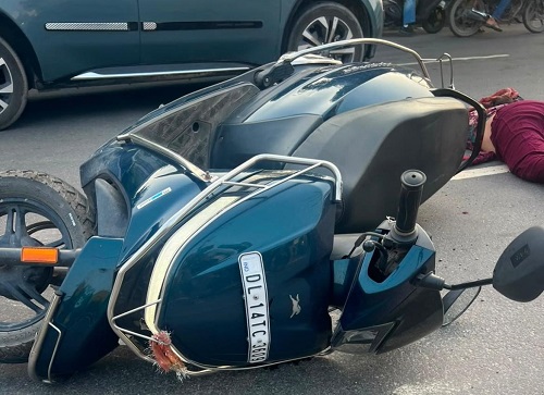 SCOOTY
