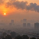 दिल्ली-NCR की आबोहवा बिगड़ी, गाजियाबाद में AQI 300! यमुना में जहरीले झाग ने बढ़ाई चिंता